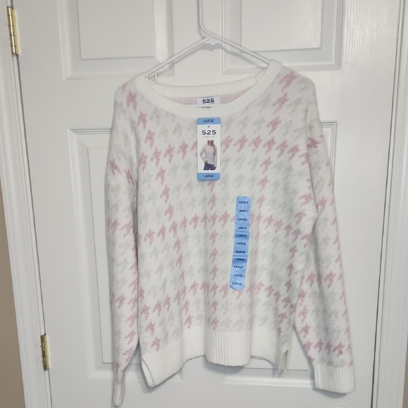 525 America Pink and White Crew Neck Sweater Soft Knit - Picture 1 of 5